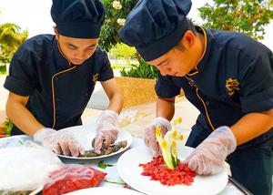 Sở hữu tiệc hoành tráng nhờ dịch vụ nấu tiệc tại nhà của Hai Thụy Catering